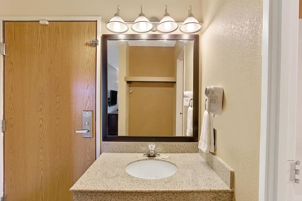 6-libertyville, Il Hotel 2*